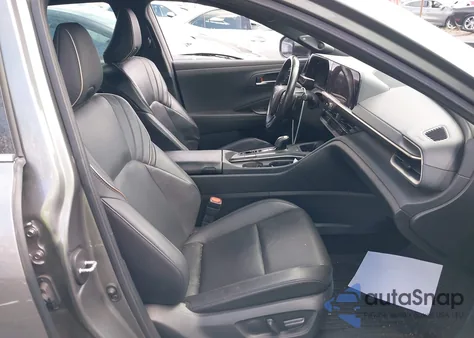 2023 Toyota Crown Platinum z USA, uszkodzony, nr VIN JTDAFAAF6P3000718